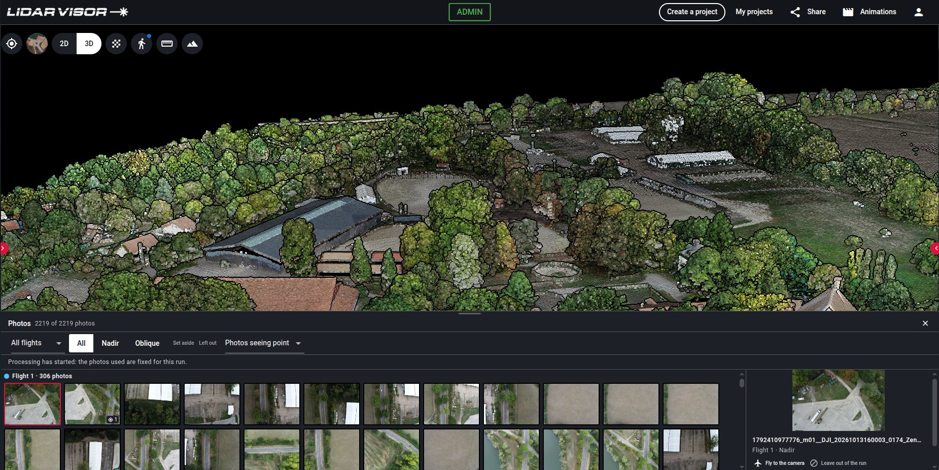 The Lidarvisor viewer with the photo panel open under the photogrammetric point cloud: thumbnails of the first flight